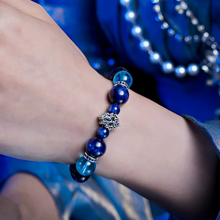 Aquamarine & Kyanite Vintage Accent Bracelet