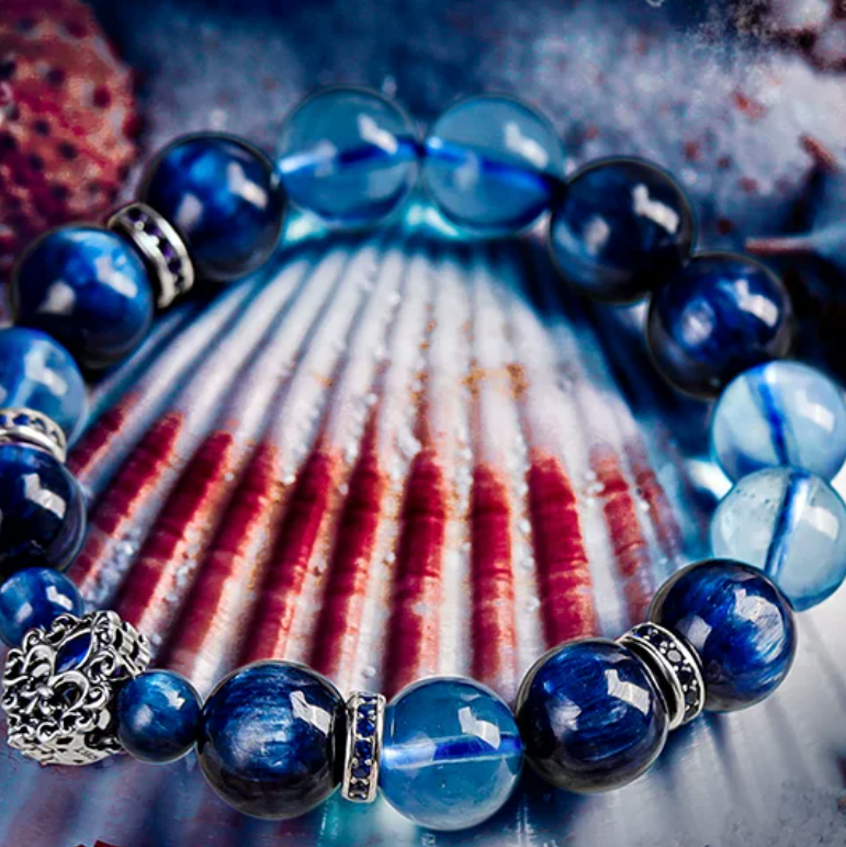 Aquamarine & Kyanite Vintage Accent Bracelet