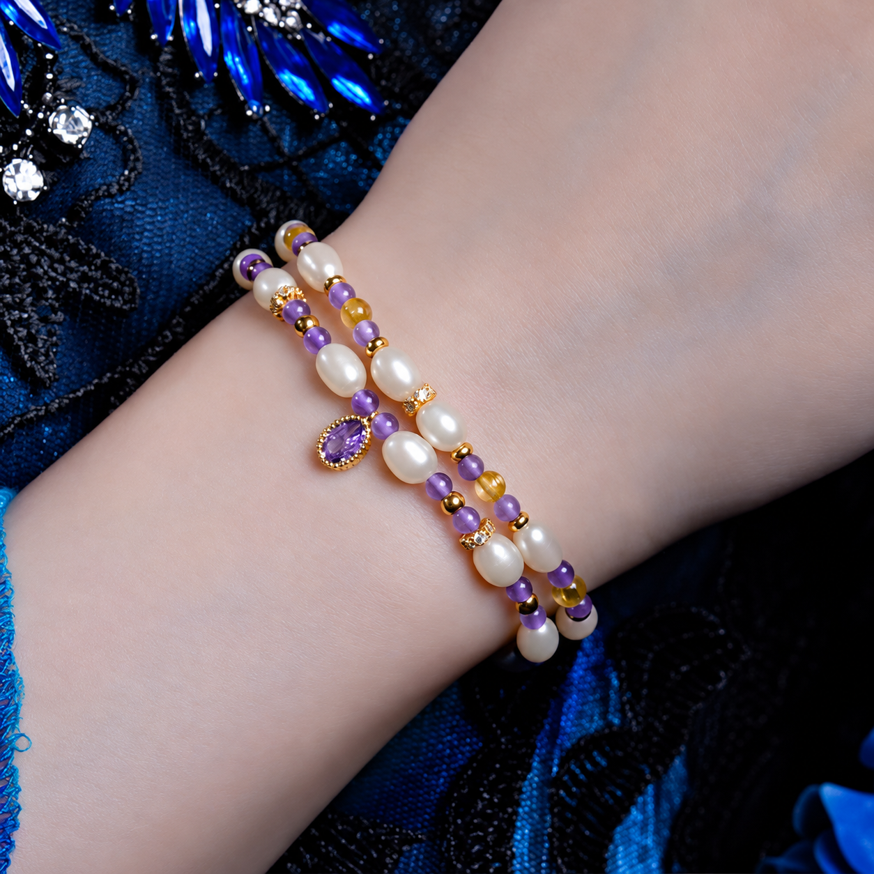 Stronglight Rice-Shaped Freshwater Pearl Bracelet