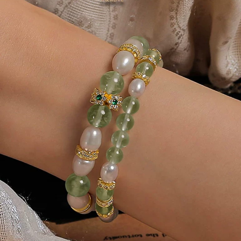 Freshwater Pearl & Icy Prehnite Bracelet