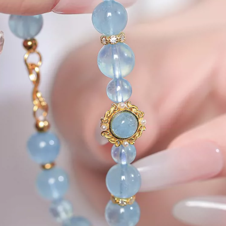 Ice-Clear Aquamarine Heritage Bracelet